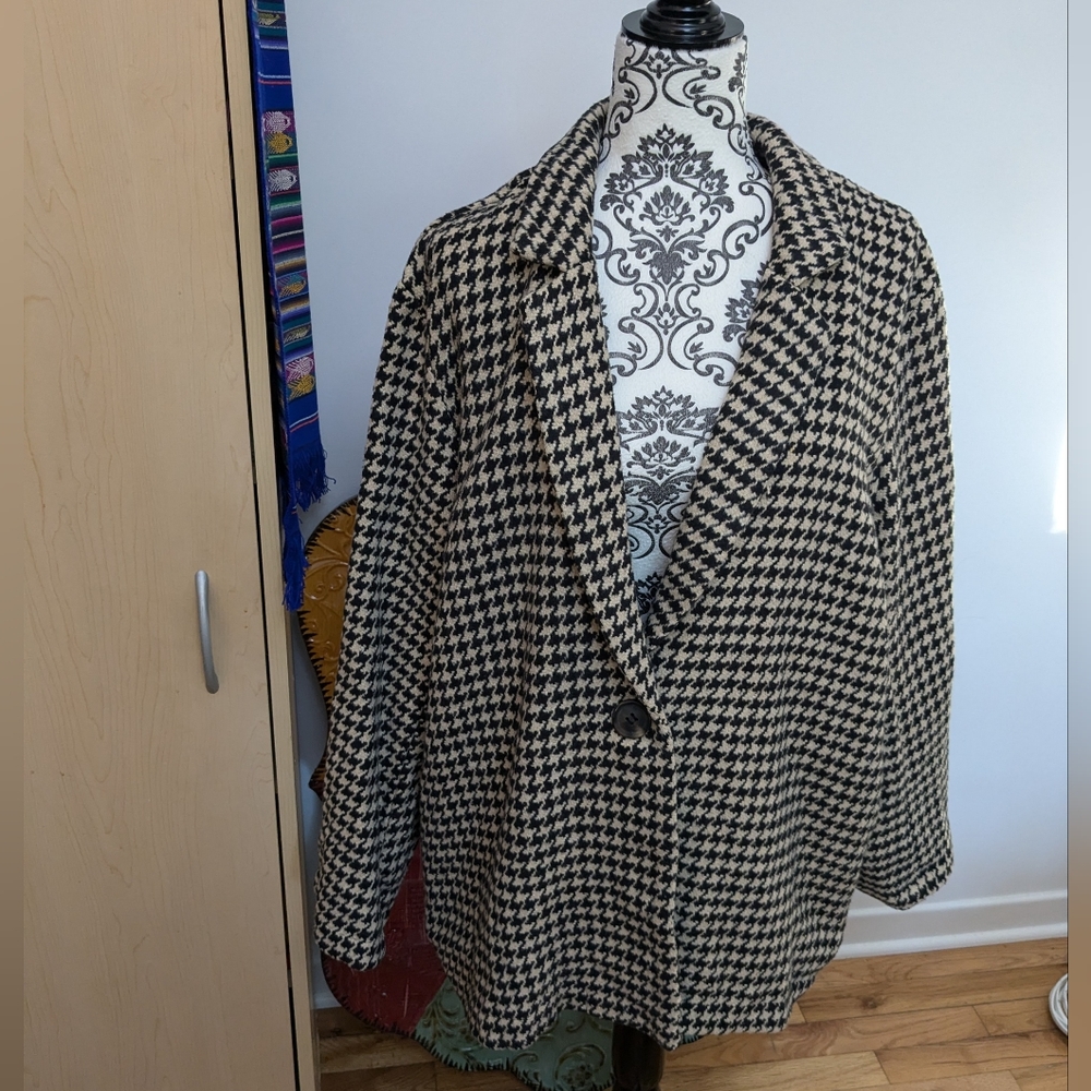 Suzanne Betro NWT coat